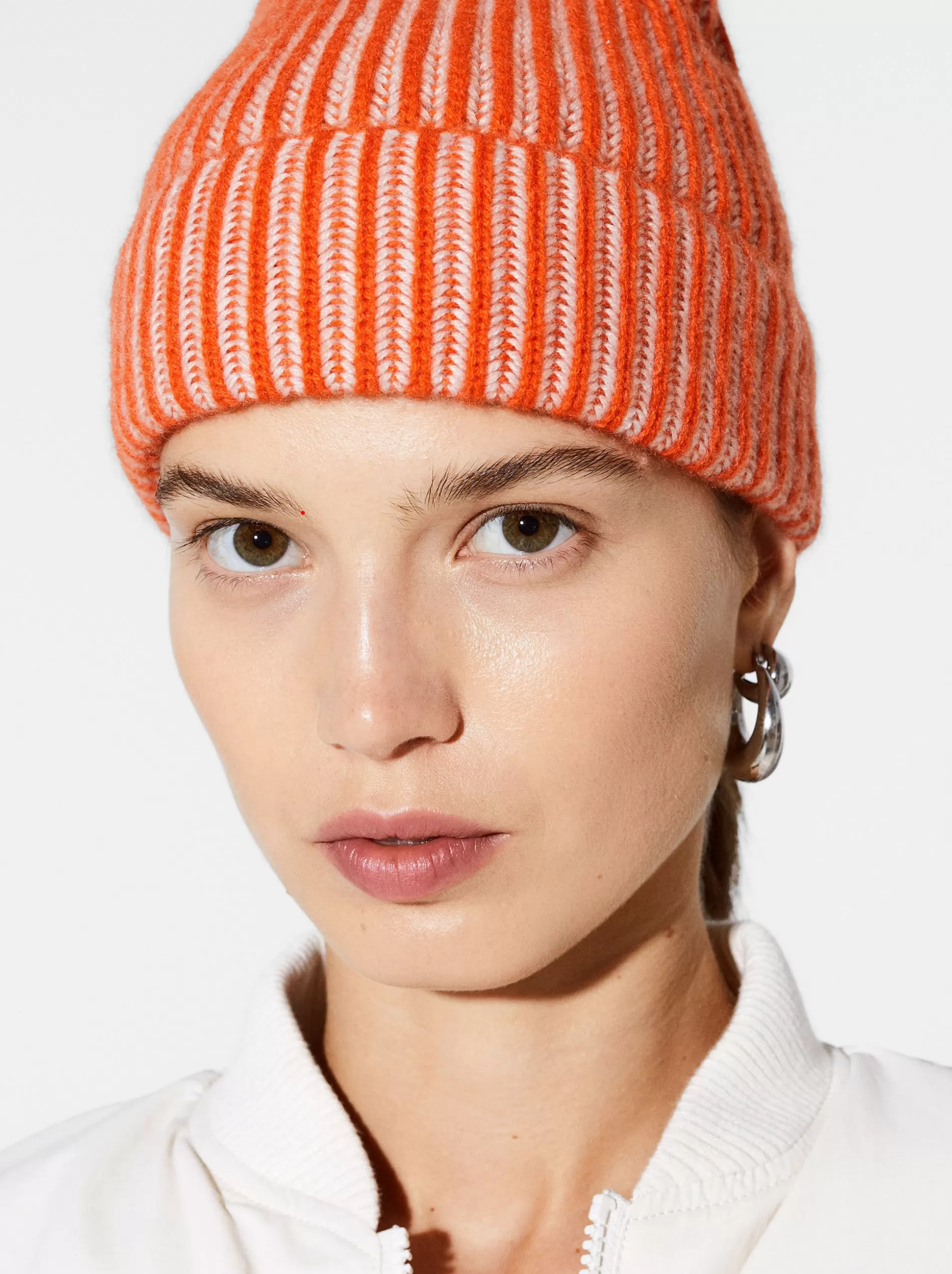 Beanies and Berets | Winter hats<Parfois 100% Cashmere Winter Cap Orange