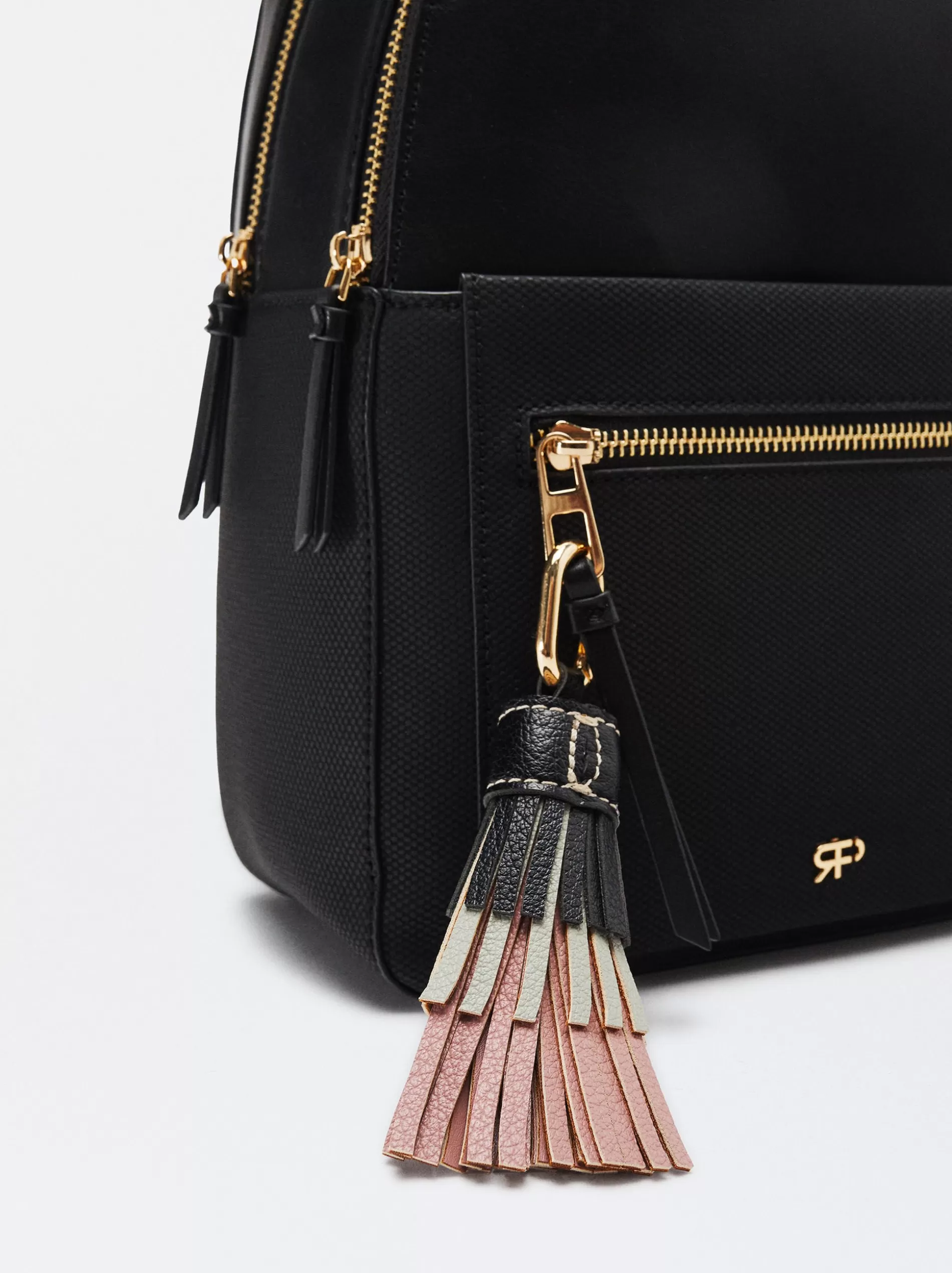 Backpacks<Parfois Backpack With Pendant Black